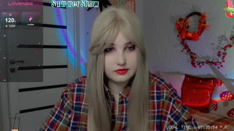 Snapshot of crystal__chris chatting on December 4, 2024, 5:33 pm Chris online show from December 4, 2024, 5:33 pm