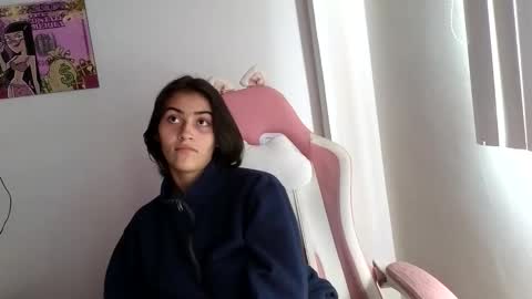 Crystal Blaze online show from November 13, 2025, 5:56 pm