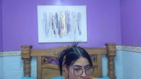 I AM CRYSTAL online show from December 16, 2025, 7:19 pm