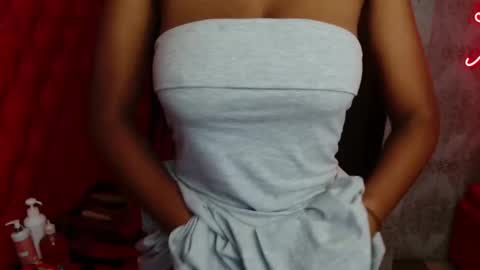 Crystal online show from January 18, 2025, 7:37 pm