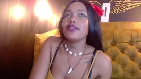 Crystal online show from March 9, 2025, 11:14 pm