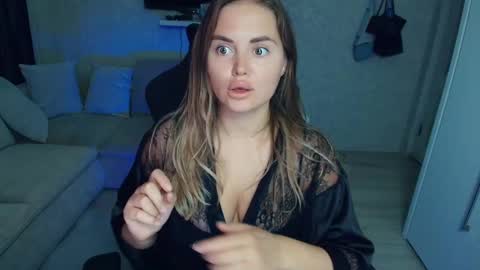 crystalemily online show from September 8, 2025, 7:13 pm