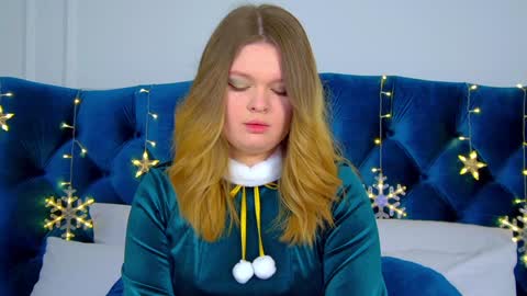 Crystal online show from December 25, 2024, 6:09 am