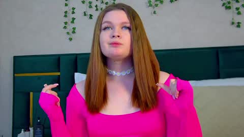 Crystal online show from February 8, 2025, 12:39 pm