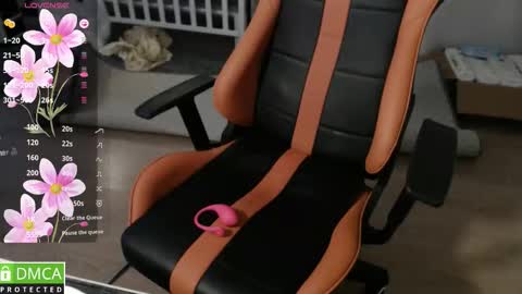 Lia online show from November 9, 2025, 3:16 am