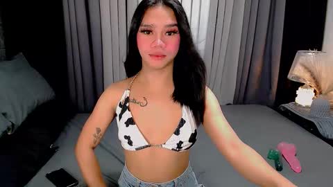 bea takashi  online show from October 20, 2025, 8:15 am