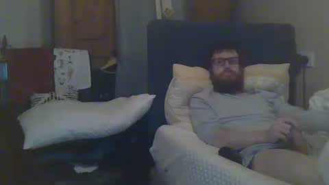 Snapshot of cs014g8493 chatting on January 1, 2025, 3:56 am chris online show from January 1, 2025, 3:56 am