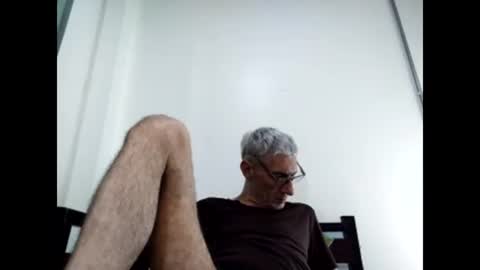 Snapshot of cucaio18 chatting on January 10, 2025, 11:33 am BIG UNCUT HARD COCK online show from January 10, 2025, 11:33 am
