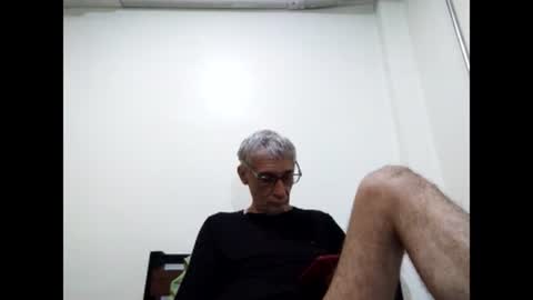 Snapshot of cucaio18 chatting on February 12, 2025, 11:07 am BIG UNCUT HARD COCK online show from February 12, 2025, 11:07 am