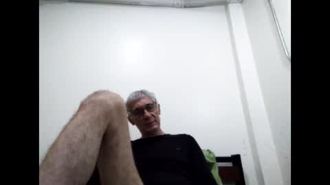Snapshot of cucaio18 chatting on February 12, 2025, 2:43 pm BIG UNCUT HARD COCK online show from February 12, 2025, 2:43 pm