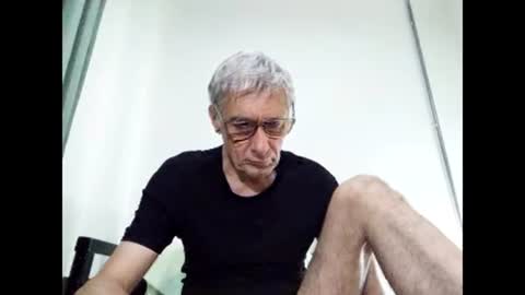 Snapshot of cucaio18 chatting on February 19, 2025, 2:01 am BIG UNCUT HARD COCK online show from February 19, 2025, 2:01 am