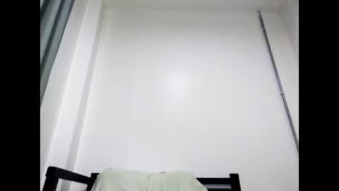 Snapshot of cucaio18 chatting on February 24, 2025, 2:30 am BIG UNCUT HARD COCK online show from February 24, 2025, 2:30 am