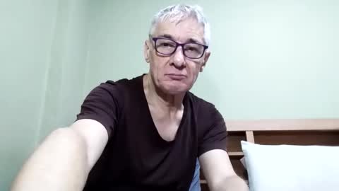 Snapshot of cucaio18 chatting on October 6, 2025, 2:09 am BIG UNCUT HARD COCK online show from October 6, 2025, 2:09 am