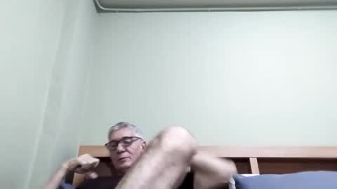 Snapshot of cucaio18 chatting on October 11, 2025, 12:54 am BIG UNCUT HARD COCK online show from October 11, 2025, 12:54 am