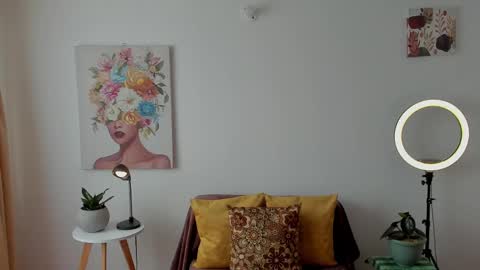 Leonela online show from February 16, 2025, 3:27 pm