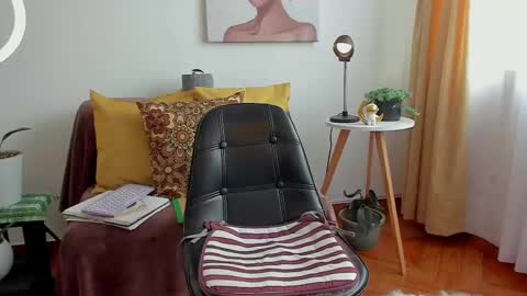 Leonela online show from March 2, 2025, 2:54 pm