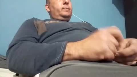 Snapshot of cumbian_chero chatting on February 24, 2025, 2:08 am cumbian_chero online show from February 24, 2025, 2:08 am