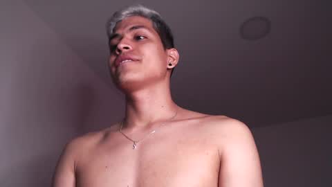 Snapshot of cumjuicy chatting on February 27, 2025, 5:36 pm Sebby online show from February 27, 2025, 5:36 pm