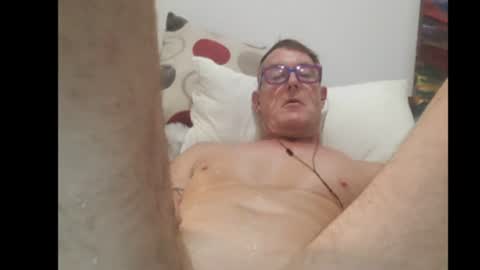 Snapshot of cumliveinoz chatting on December 4, 2025, 3:10 pm cumliveinoz online show from December 4, 2025, 3:10 pm