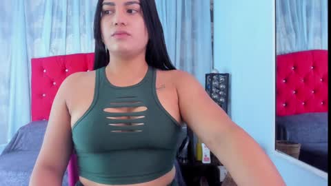 Snapshot of cumming_tiffani chatting on January 25, 2025, 12:05 pm cumming tiffani online show from January 25, 2025, 12:05 pm