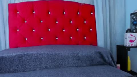 Snapshot of cumming_tiffani chatting on February 19, 2025, 3:49 pm cumming tiffani online show from February 19, 2025, 3:49 pm