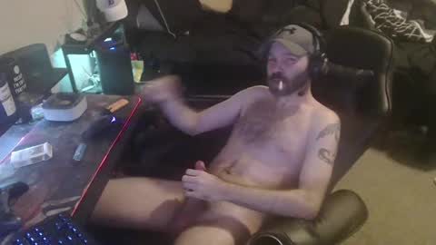 Snapshot of cumslinger2003 chatting on January 28, 2025, 11:17 am cumslinger2003 online show from January 28, 2025, 11:17 am