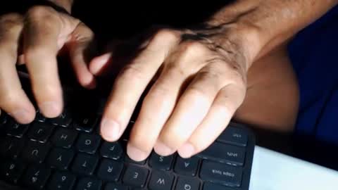 Snapshot of cumtwo2 chatting on February 9, 2025, 1:44 am chattrbatr online show from February 9, 2025, 1:44 am