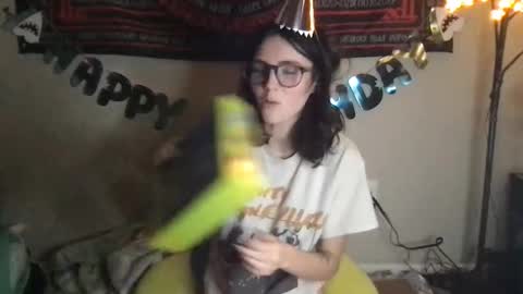 Cupid online show from December 16, 2025, 11:21 pm