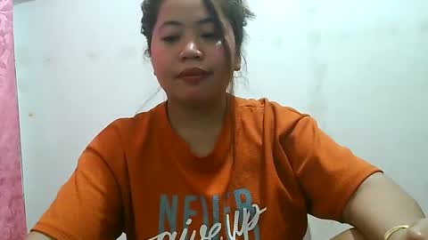 Snapshot of curious_girl247 chatting on January 2, 2025, 12:13 am curious_girl247 online show from January 2, 2025, 12:13 am