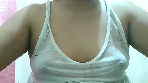 Snapshot of curious_girl247 chatting on January 22, 2025, 8:28 pm curious_girl247 online show from January 22, 2025, 8:28 pm