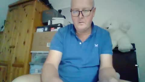 curiousax77 online show from November 24, 2025, 1:00 pm