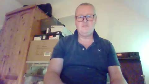 curiousax77 online show from November 26, 2025, 5:25 pm