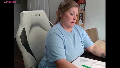 Snapshot of curiouscouple3143 chatting on February 13, 2025, 3:03 pm curious couple online show from February 13, 2025, 3:03 pm