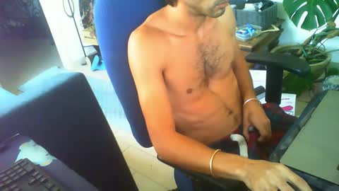 Snapshot of curiousgenie chatting on November 5, 2025, 9:31 am curiousgenie online show from November 5, 2025, 9:31 am