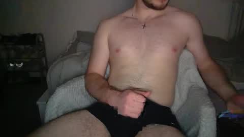 Snapshot of curiousharryxx chatting on December 27, 2024, 9:43 pm BritishHarry online show from December 27, 2024, 9:43 pm