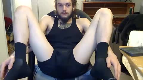 Snapshot of curiouss25 chatting on November 14, 2025, 5:06 am curiouss25 online show from November 14, 2025, 5:06 am