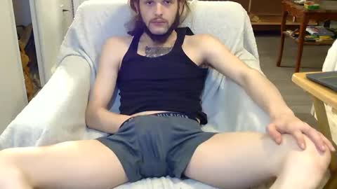 Snapshot of curiouss25 chatting on November 25, 2025, 4:18 pm curiouss25 online show from November 25, 2025, 4:18 pm