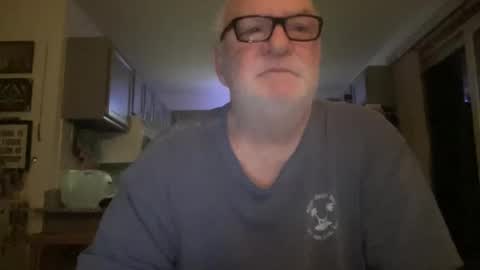 Snapshot of curo69 chatting on January 19, 2025, 11:23 am ALAN online show from January 19, 2025, 11:23 am