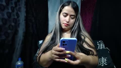 Emma online show from October 23, 2025, 11:35 pm