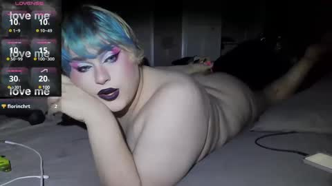 Snapshot of curvygothfemboy chatting on January 30, 2025, 7:29 am Curvygothfemboy online show from January 30, 2025, 7:29 am