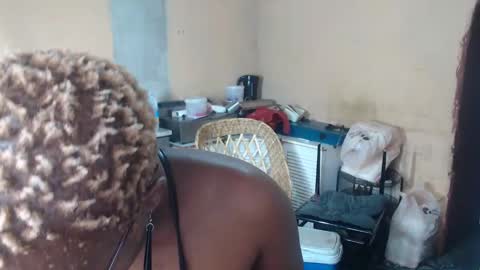 curvypear76x online show from January 2, 2025, 7:33 am