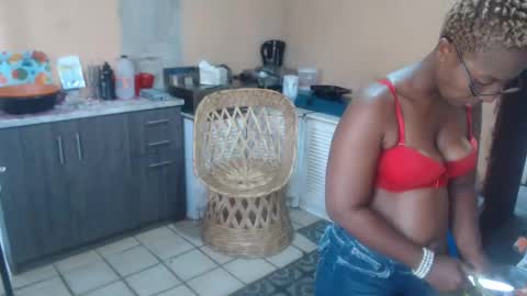 curvypear76x online show from January 23, 2025, 8:15 am