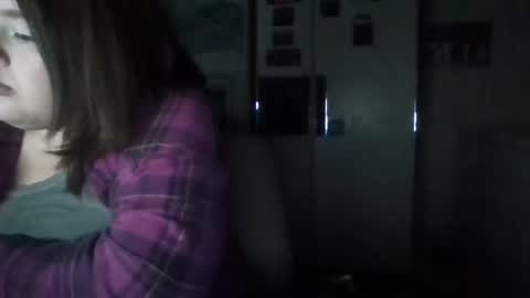 dahlia -kim online show from December 9, 2024, 2:56 am