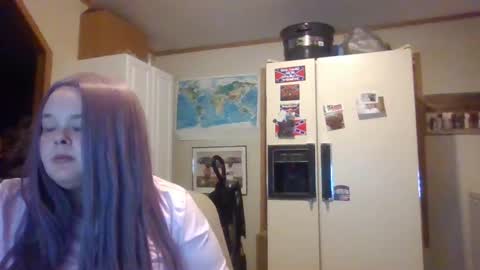 dahlia -kim online show from February 13, 2025, 8:59 am