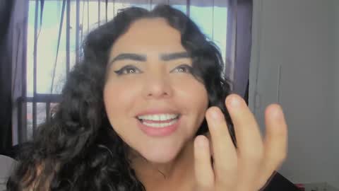 Snapshot of curvypornxxx chatting on December 17, 2024, 6:42 pm curvypornxxx online show from December 17, 2024, 6:42 pm