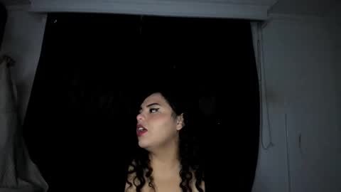 Snapshot of curvypornxxx chatting on September 23, 2025, 10:40 am curvypornxxx online show from September 23, 2025, 10:40 am