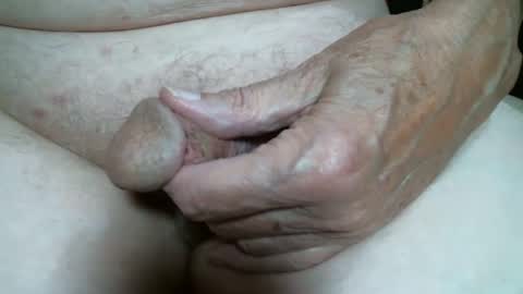 Snapshot of cutandwaxed2 chatting on October 5, 2025, 12:14 pm BI SMOOTH MATURE  SUB online show from October 5, 2025, 12:14 pm