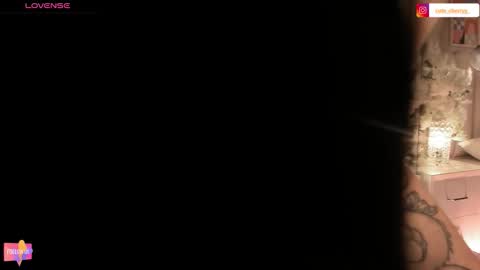 Snapshot of cute__cherry_ chatting on October 24, 2025, 8:49 pm Amber online show from October 24, 2025, 8:49 pm