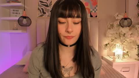 Snapshot of cute__cherry_ chatting on December 1, 2025, 3:00 am Amber online show from December 1, 2025, 3:00 am