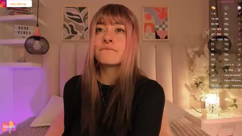 Snapshot of cute__cherry_ chatting on December 2, 2025, 8:48 pm Amber online show from December 2, 2025, 8:48 pm